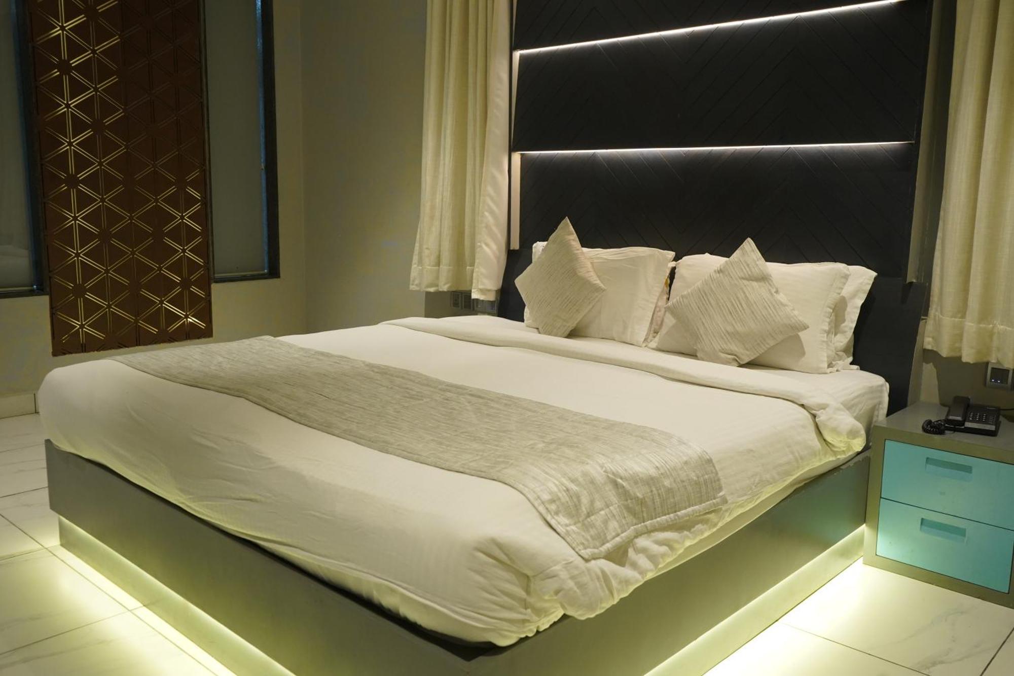 Nt Hotels And Resorts Akridha Puduccseri Kültér fotó
